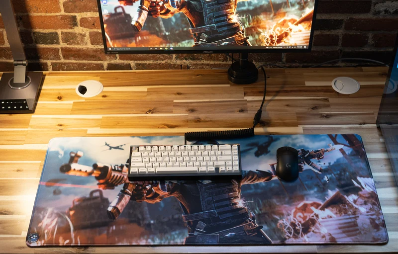 "etone" — Signature Deskmat