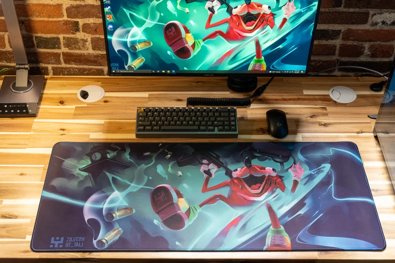 "ZilverK" — Signature Deskmat