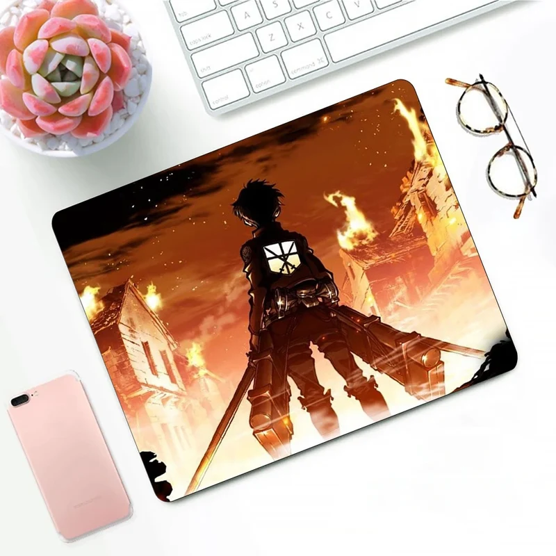 Tapis de Souris Attaque des Titans