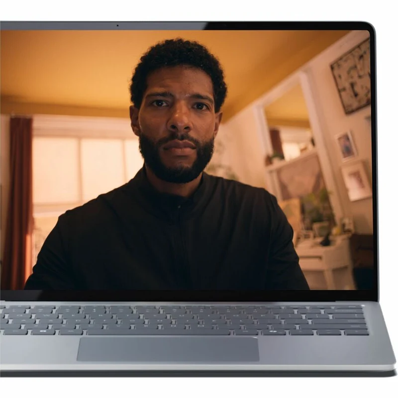 Microsoft Surface Laptop 7 13.8" Écran tactile Copilot+ PC Notebook - Qualcomm Snapdragon X Plus X1P-64-100 - 16 Go - SSD 512 Go - Clavier anglais, français - Platinum ZGX-00002