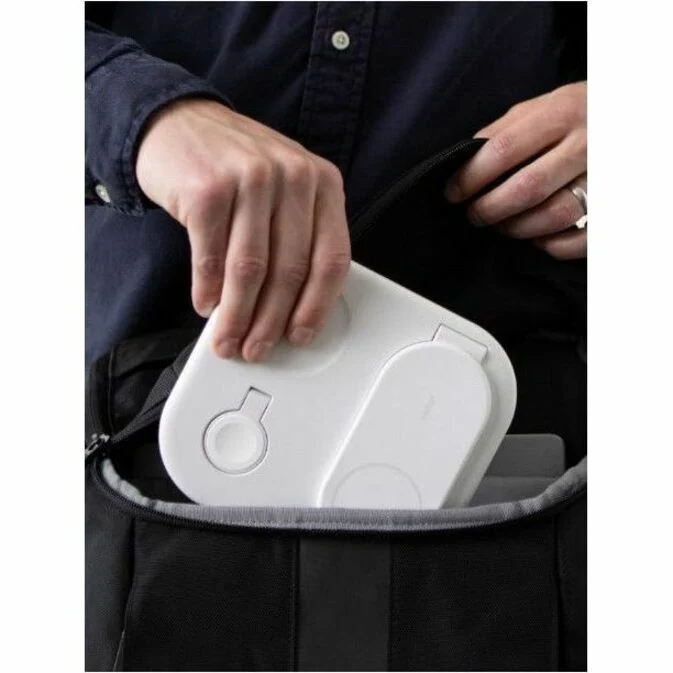 Chargeur sans fil pliable magnétique 3-en-1 Belkin BoostCharge avec Qi2 15 W WIZ029TTWH