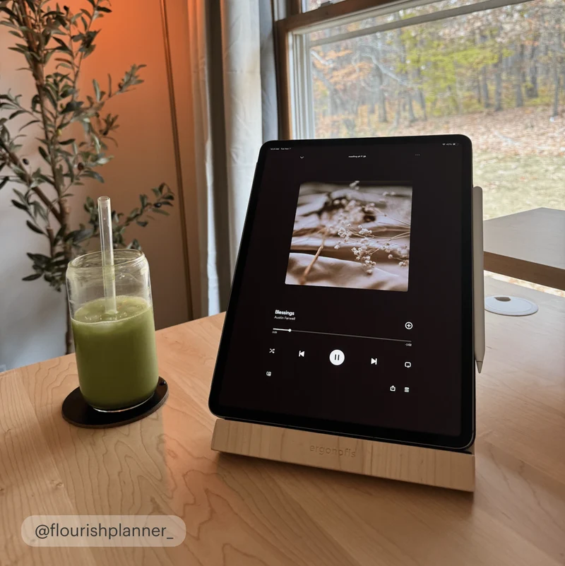 Fold Laptop Stand