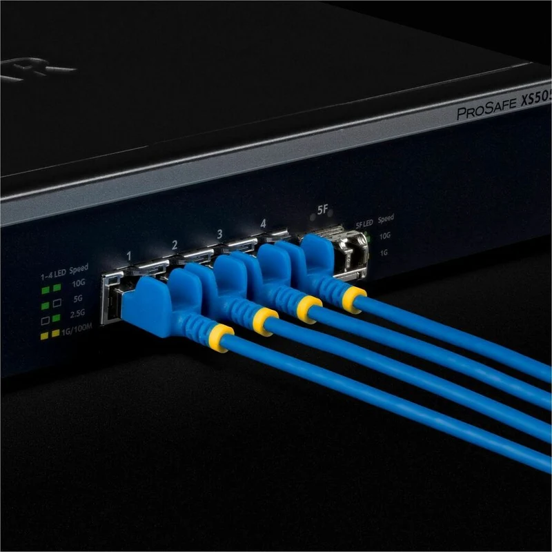 Câble Ethernet CAT6a ultra-mince bleu StarTech de 3 m (10 pi), sans accrocs, fil de cuivre nu FTP, cordon de brassage RJ45 fin 34 AWG N6APATSTP34BLS-10FT