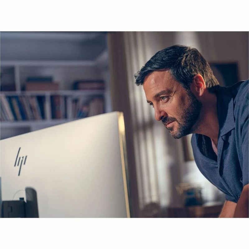 Ordinateur tout-en-un HP EliteStudio 8 AiO G1i - Intel Core Ultra 5 235 - Technologie vPro - 16 Go - SSD 512 Go - Écran tactile QHD 27" - Bureau - Argent Pike C7GL2UT#ABC