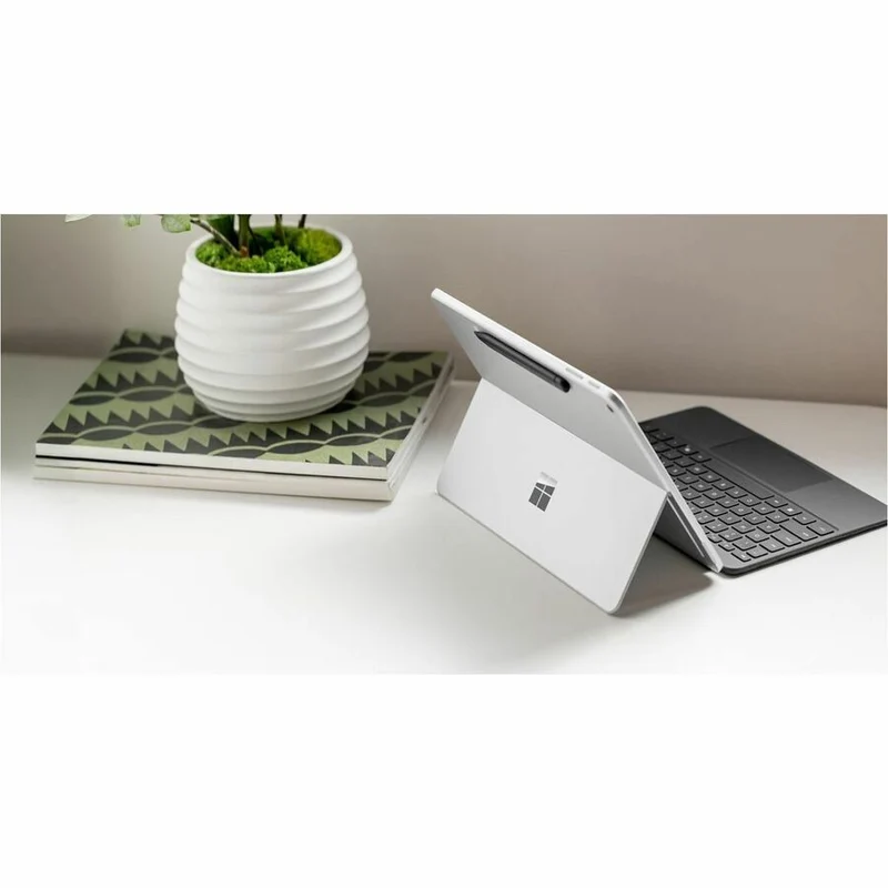 Tablette PC Microsoft Surface Pro Copilot+ - 12" - Qualcomm Snapdragon X Plus - 16 Go - SSD 256 Go - Windows 11 Pro 64 bits - Platine - 1 EP2-27252