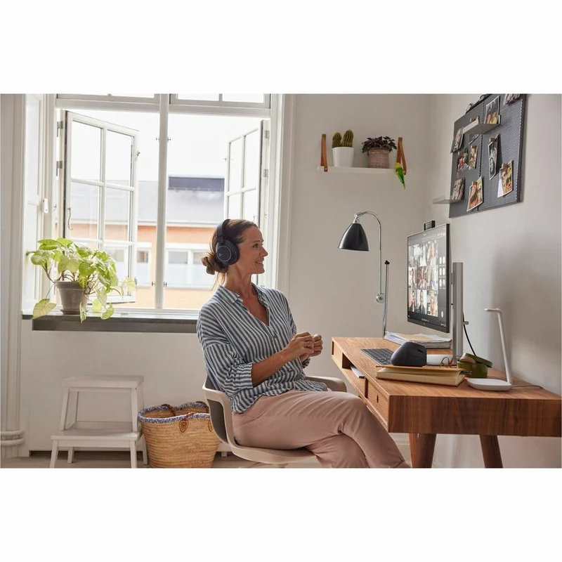 Ordinateur tout-en-un HP EliteStudio 8 AiO G1i - Intel Core Ultra 7 265 - Technologie vPro - 32 Go - SSD 1 To - Écran tactile Full HD 23.8" - Bureau - Argent Pike C7RS0UT#ABC