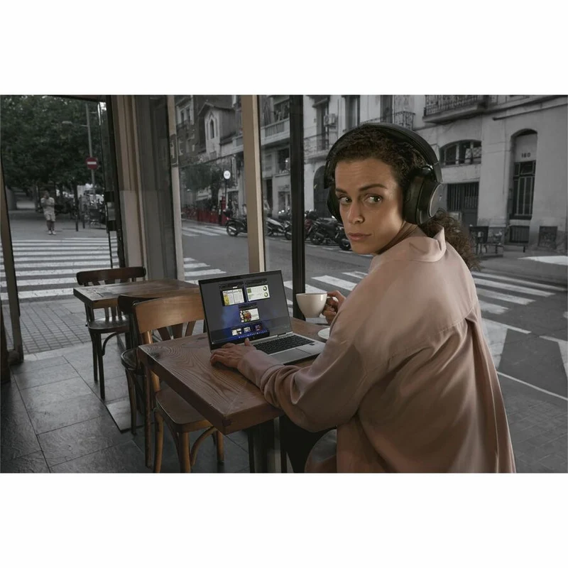 Ordinateur portable HP EliteBook 840 G11 14" - WUXGA - Intel Core Ultra 5 1ère génération 135U - 16 Go - 256 Go SSD A88ZPUC#ABL