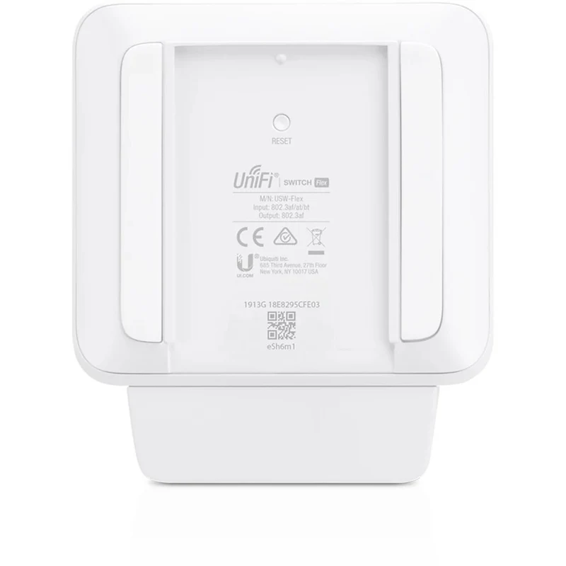 Commutateurs Ubiquiti USW-FLEX en boîte ouverte