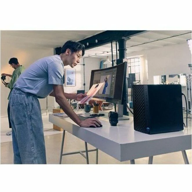 Ordinateur de bureau HP EliteDesk 8 G1i - Intel Core Ultra 7 265 - Technologie vPro - 32 Go - SSD 1 To - Tour - Jack Black C6TX1UT#ABA