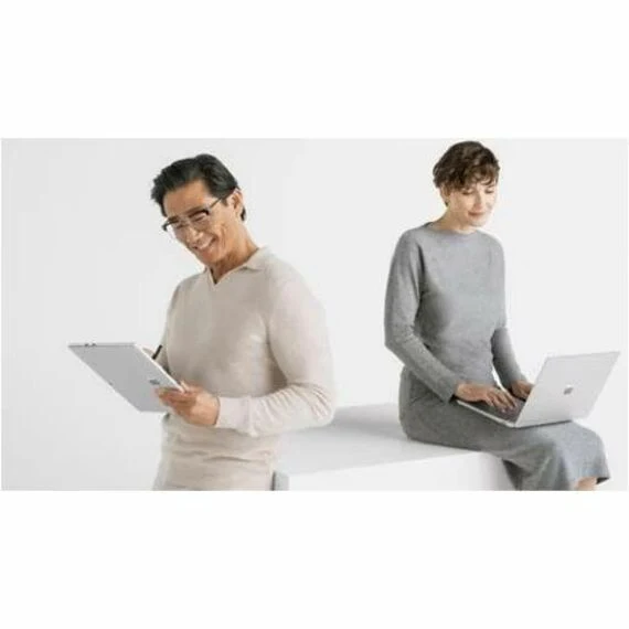 Tablette Microsoft Surface Pro 10 - 13" - Technologie vPro - 32 Go - SSD 1 To - Windows 11 - 5G - Platinum EP2-34161