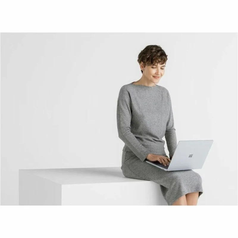Ordinateur portable Microsoft Surface Laptop 6 13.5" avec écran tactile - Intel Core i7 - 32 Go - SSD 256 Go - Clavier anglais et français - Platinum EP2-34478