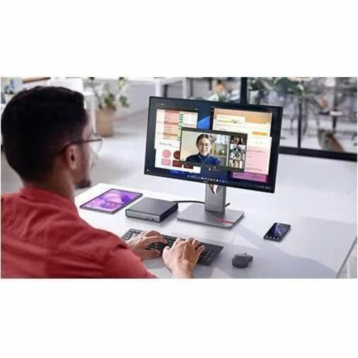 Ordinateur de bureau Lenovo ThinkCentre Neo 50q Gen 5 13B9002YCA - Intel Core 5 210H - 32 Go - SSD 512 Go - Mini - Noir 13B9002YCA
