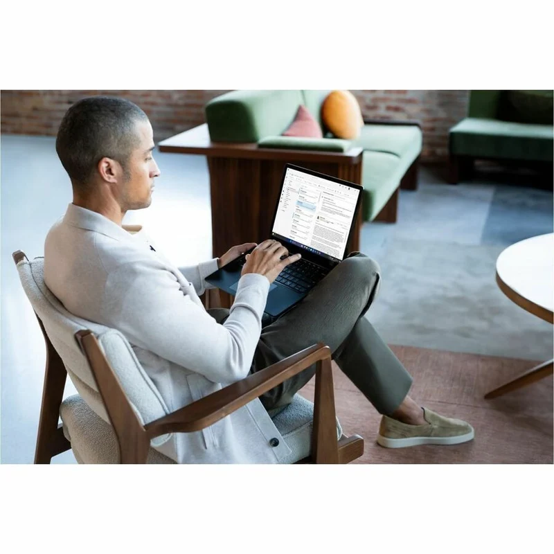 Ordinateur portable Microsoft Surface Laptop 6 13.5" avec écran tactile - Intel Core Ultra 5 - 32 Go - SSD 512 Go - Clavier anglais et français - Noir EP2-34411