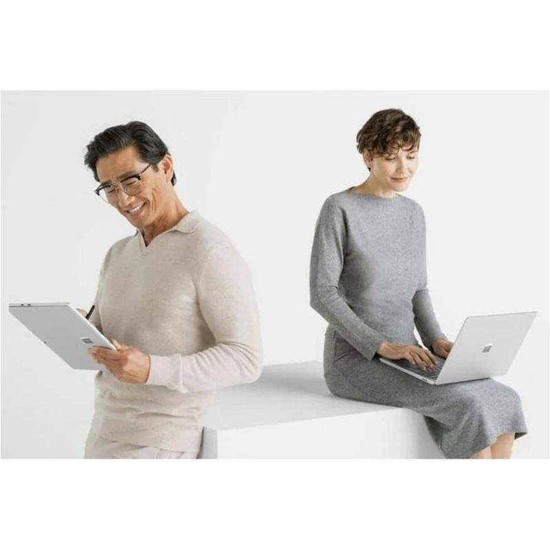 Ordinateur portable Microsoft Surface Laptop 6 13.5" avec écran tactile - Intel Core i7 - 32 Go - SSD 512 Go - Clavier anglais et français - Platinum EP2-34479