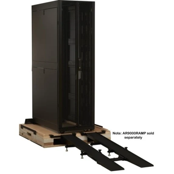Rampe APC by Schneider Electric pour le retrait du rack NetShelter SX3K de la palette antichoc AR9000RAMP