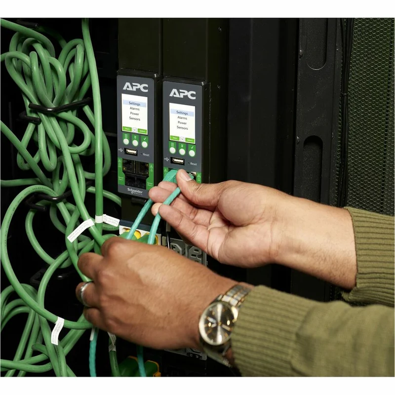 PDU APC by Schneider Electric NetShelter 48 prises APDU10350MO